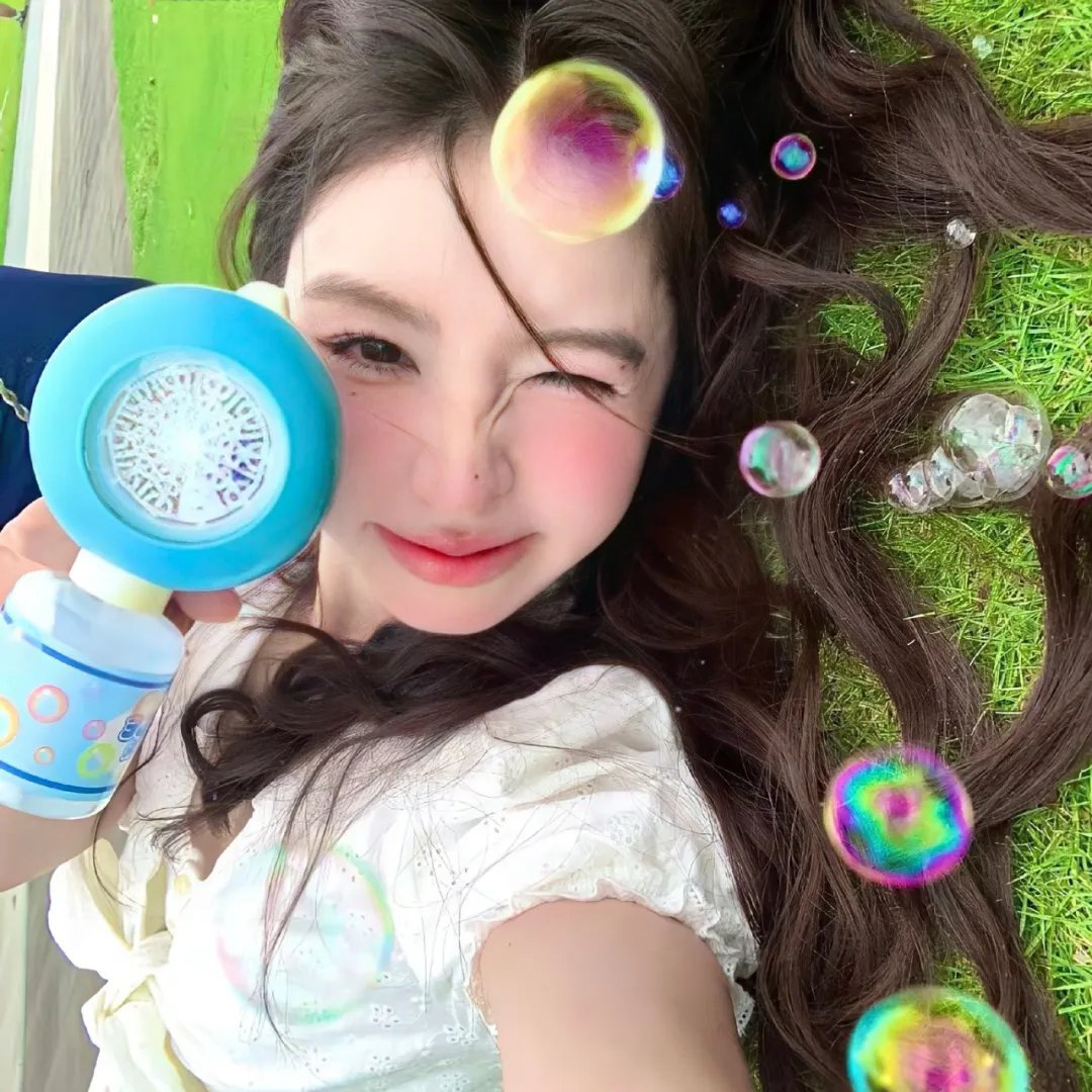 笼中女